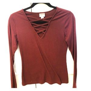 Burgundy long sleeve tee